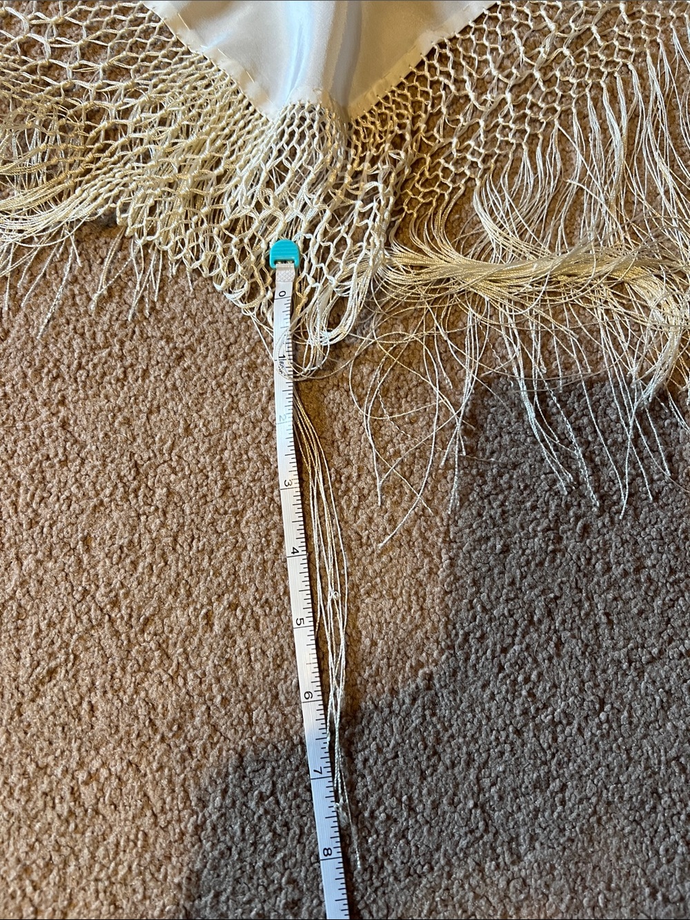 VTG. Marshall Fields &Co. globetrotter piano shawl. Embroidered, Made in Spain - Picture 10 of 11